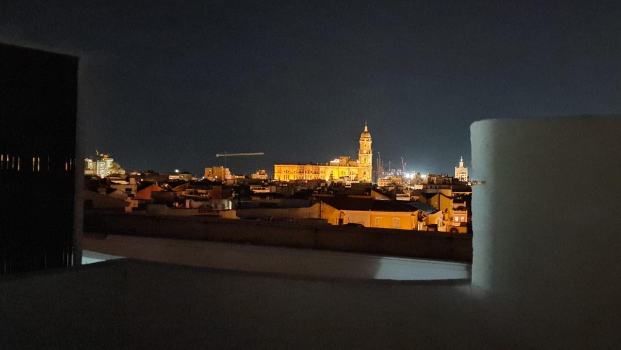 Penthouse With Solarium In The Center Of Malaga-Atico Con Solarium En El Centro De Malaga Apartment Exterior photo